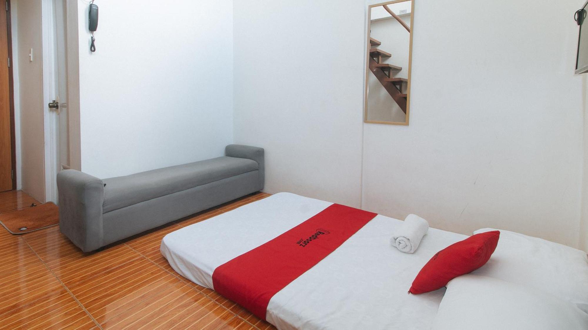 Reddoorz At Goldentown Hotel Davao City מראה חיצוני תמונה