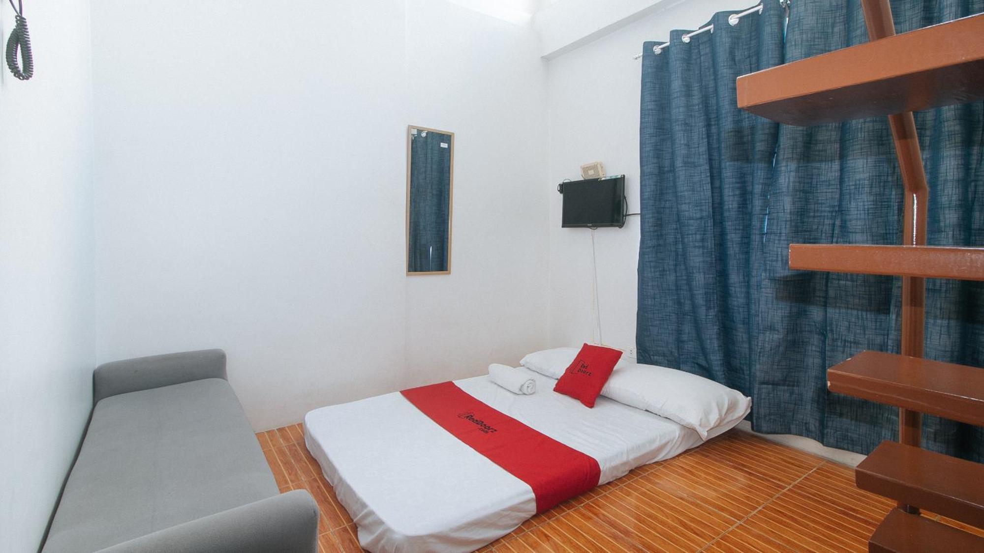 Reddoorz At Goldentown Hotel Davao City מראה חיצוני תמונה