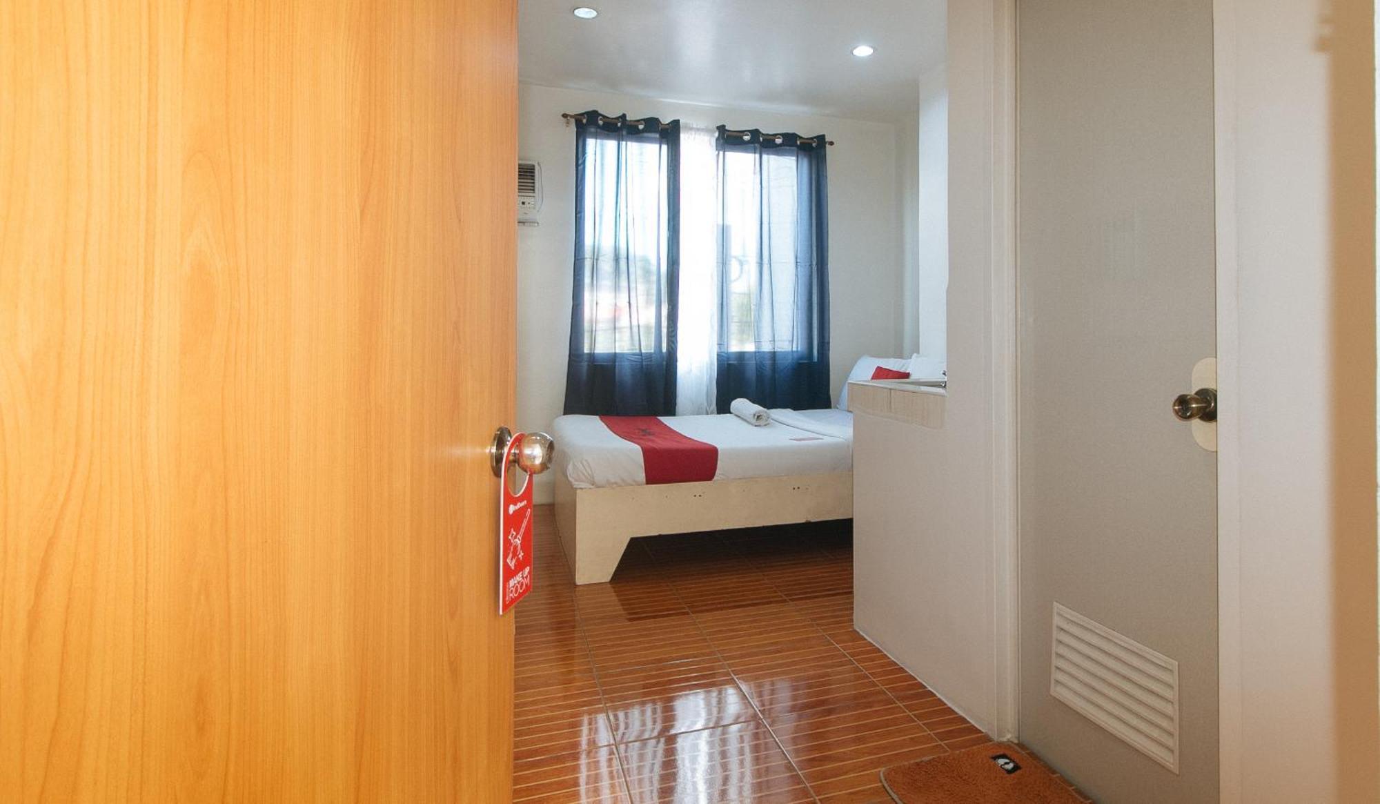 Reddoorz At Goldentown Hotel Davao City מראה חיצוני תמונה
