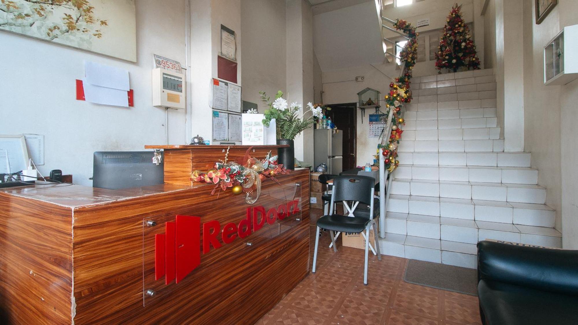 Reddoorz At Goldentown Hotel Davao City מראה חיצוני תמונה
