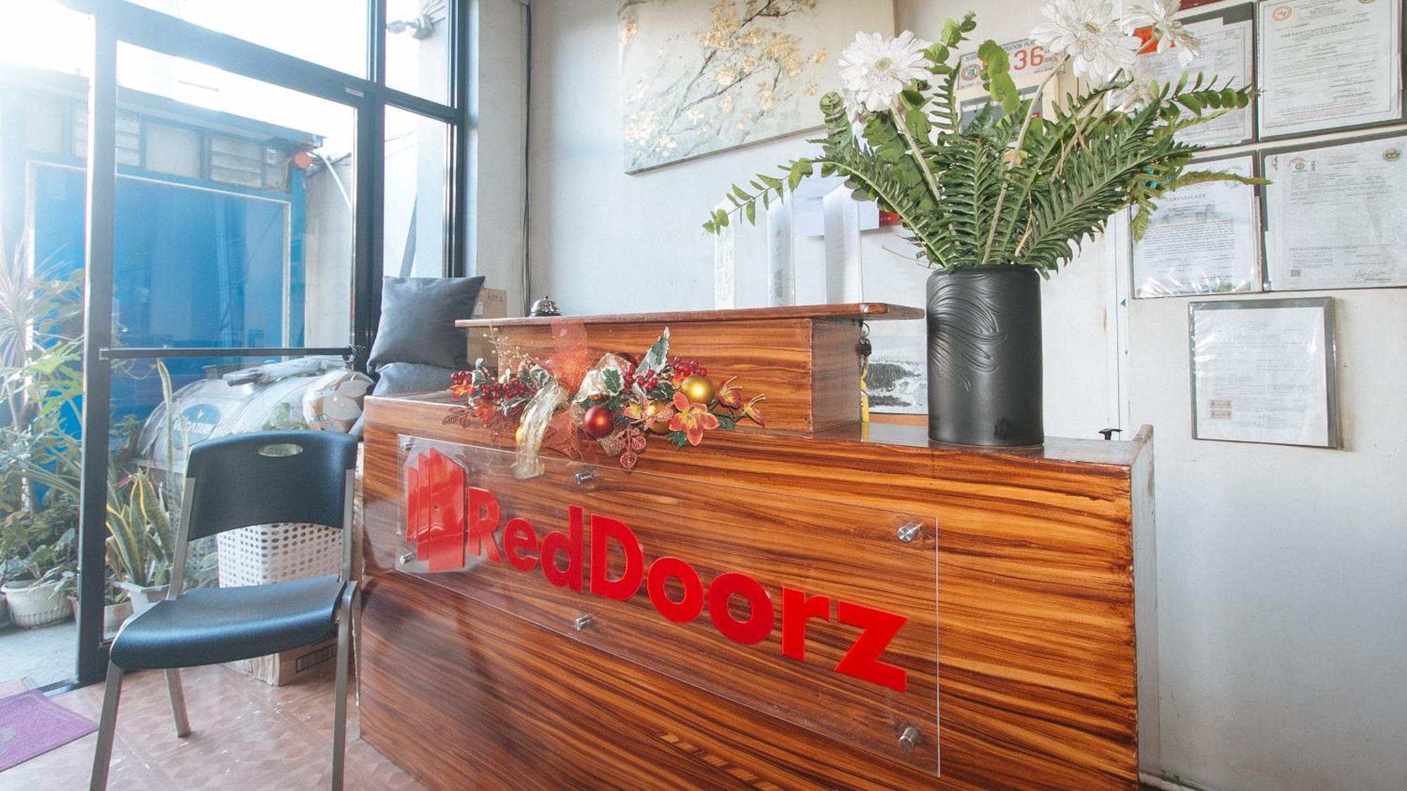 Reddoorz At Goldentown Hotel Davao City מראה חיצוני תמונה